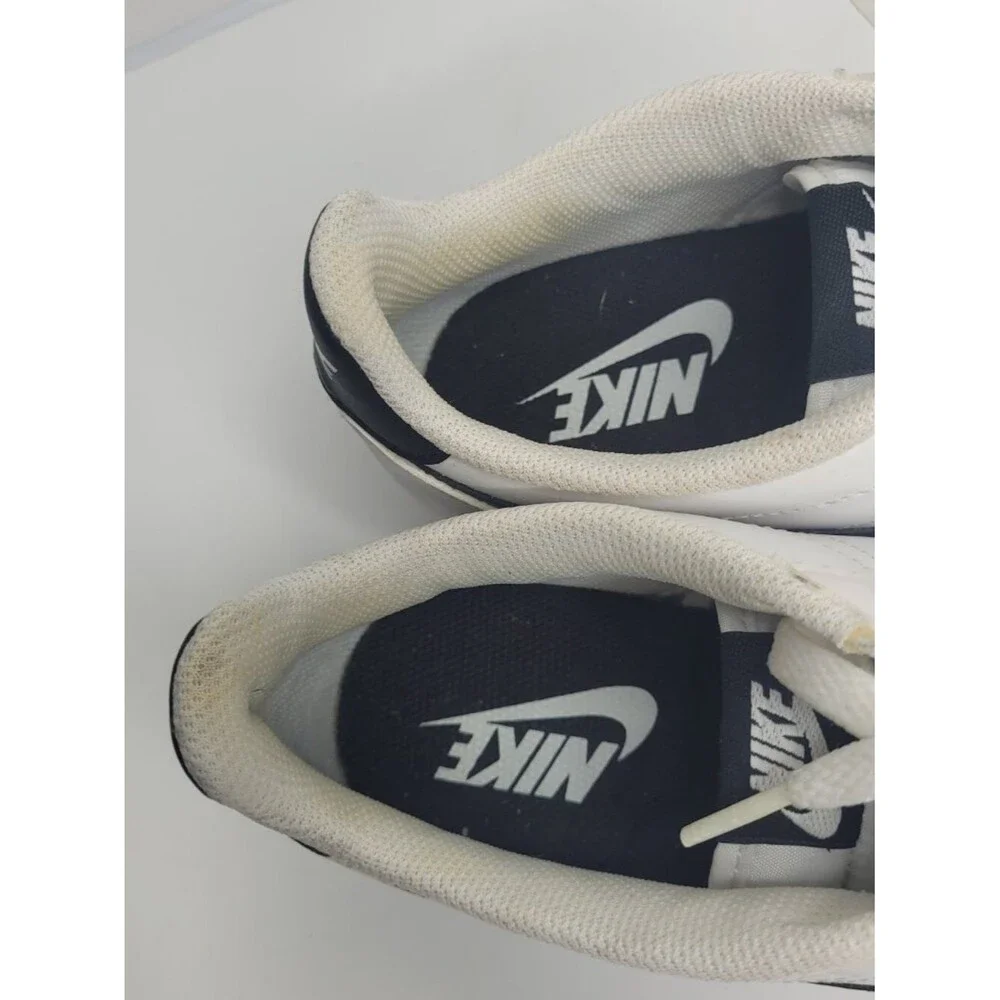 Nike women white